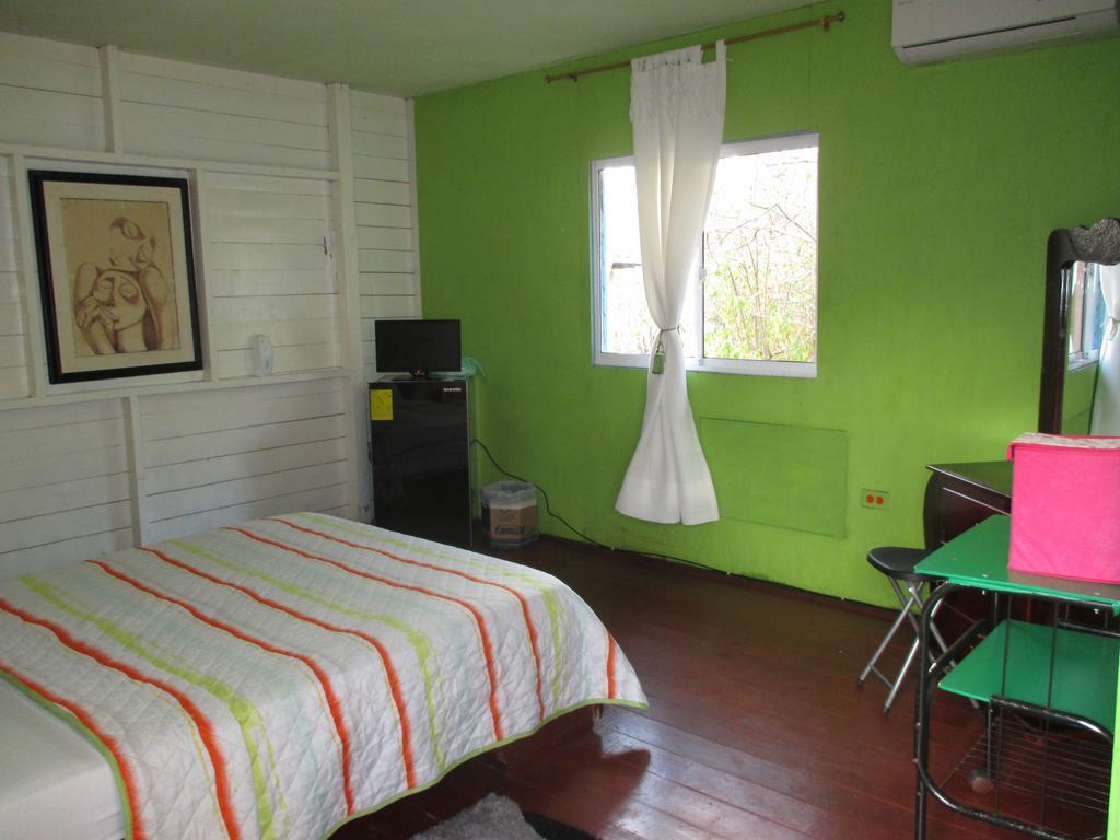 Hotel Flemming Tree Providencia Island Exterior foto