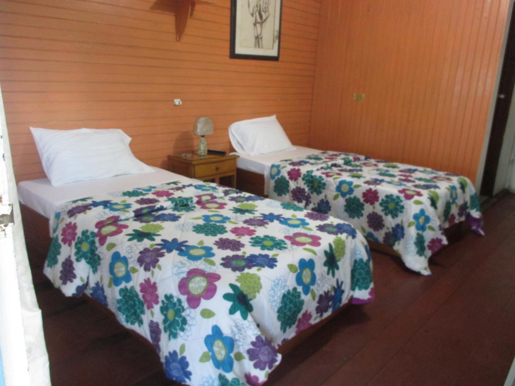 Hotel Flemming Tree Providencia Island Exterior foto